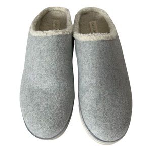 Caslon Indoor / Outdoor Faux Shearling Lined Slipper 9M Pale Blue